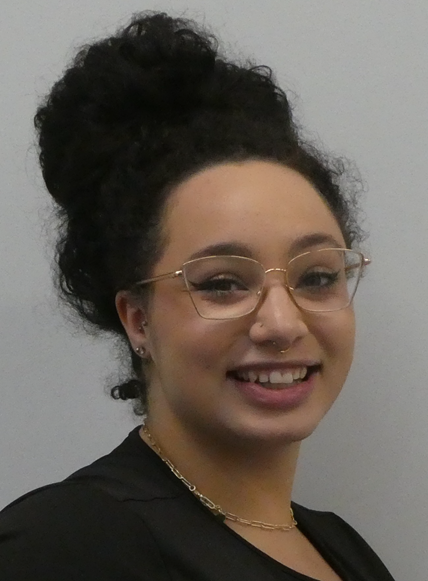 Zoie Langston, Intern